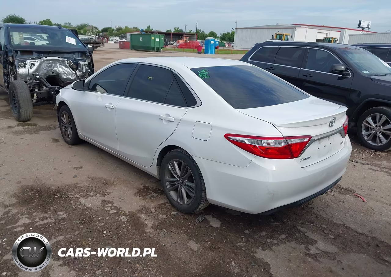 2017 Toyota Camry Se VIN:4T1BF1FK1HU812428 - 3