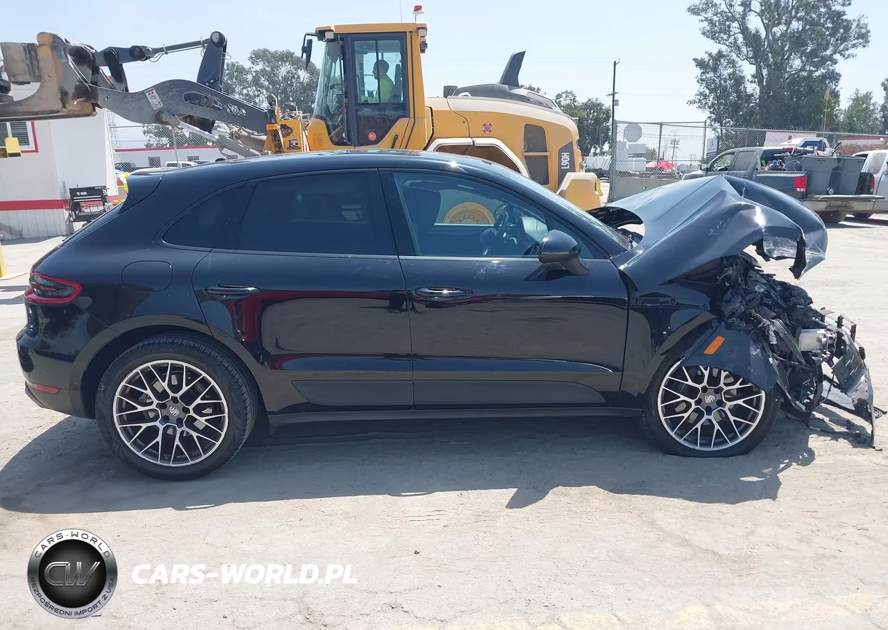 2018 Porsche Macan VIN:WP1AA2A54JLB01340 - 13