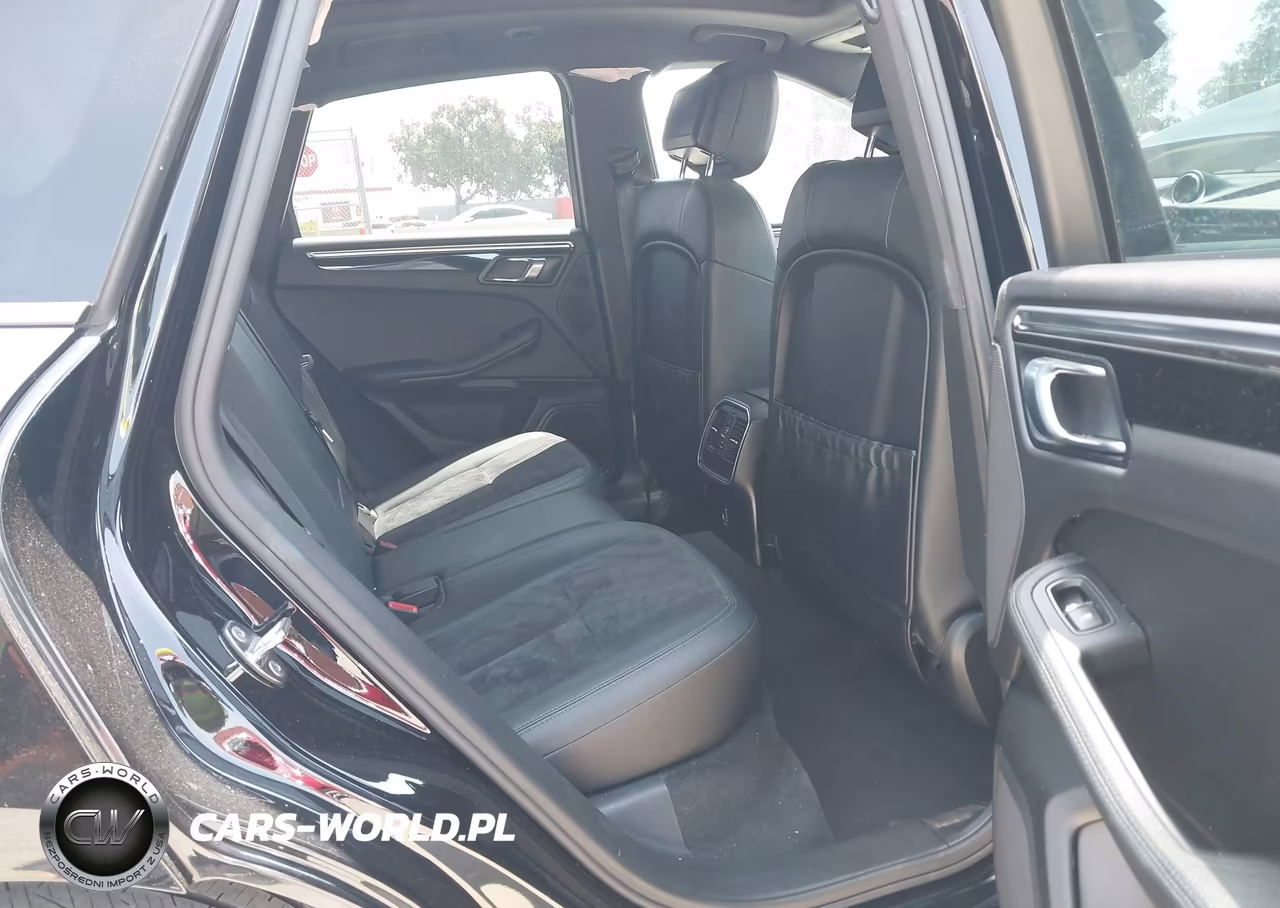 2018 Porsche Macan VIN:WP1AA2A54JLB01340 - 8