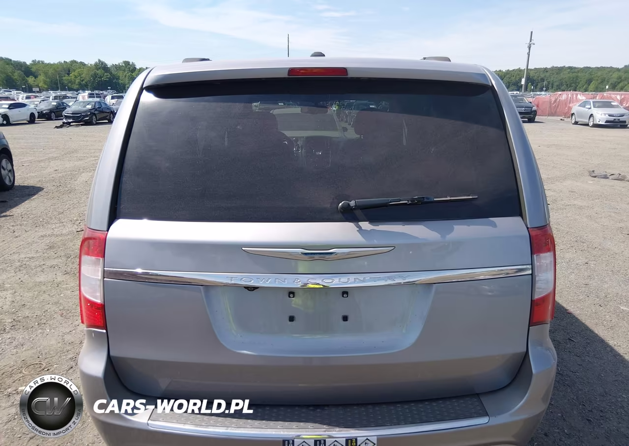 2016 Chrysler Town & Country Touring VIN:2C4RC1BG4GR298079 - 16