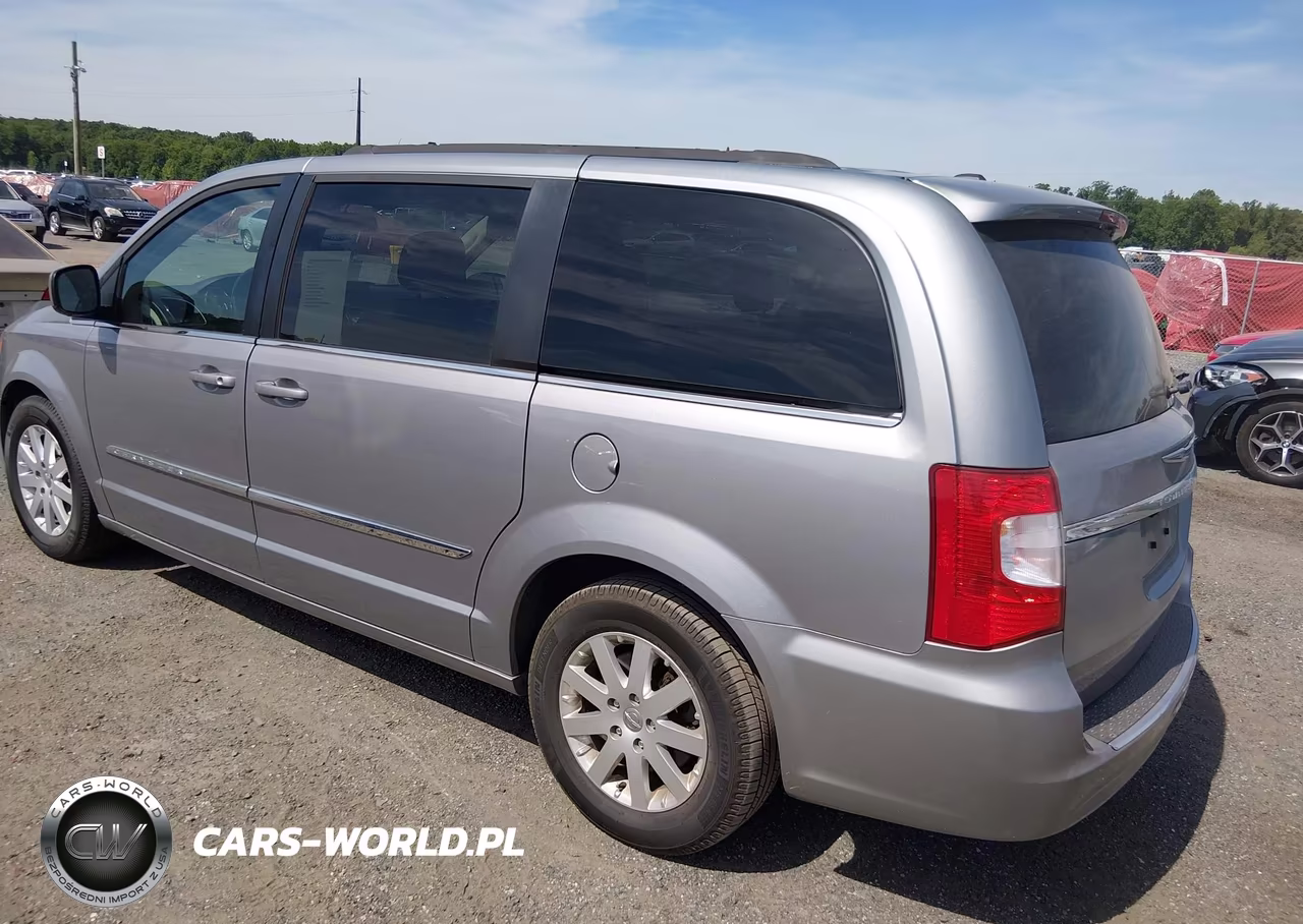 2016 Chrysler Town & Country Touring VIN:2C4RC1BG4GR298079 - 3
