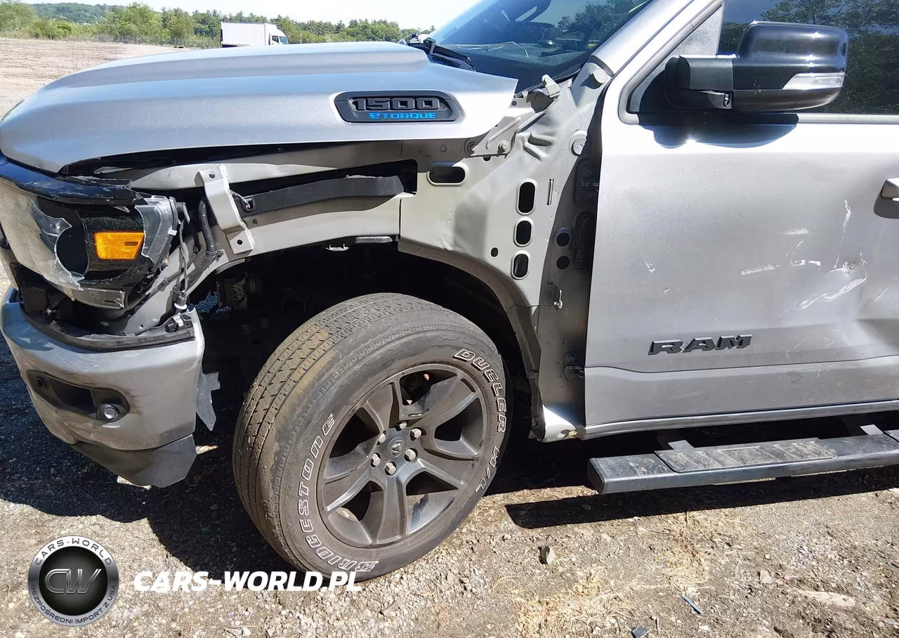 2022 Ram 1500 Big Horn 4X4 6'4 Box VIN:1C6RRFBG2NN352069 - 6