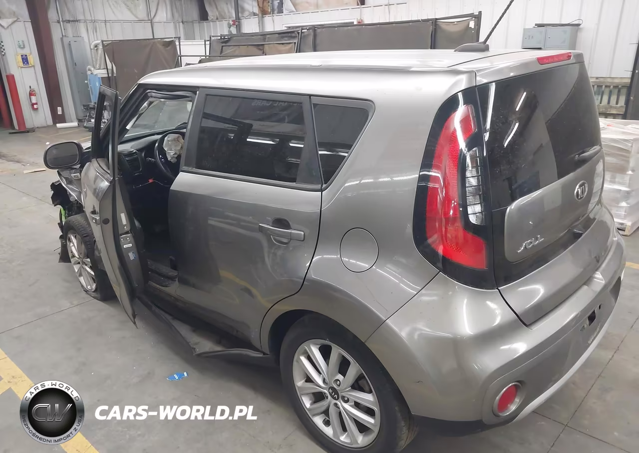 2018 Kia Soul + VIN:KNDJP3A57J7596700 - 3