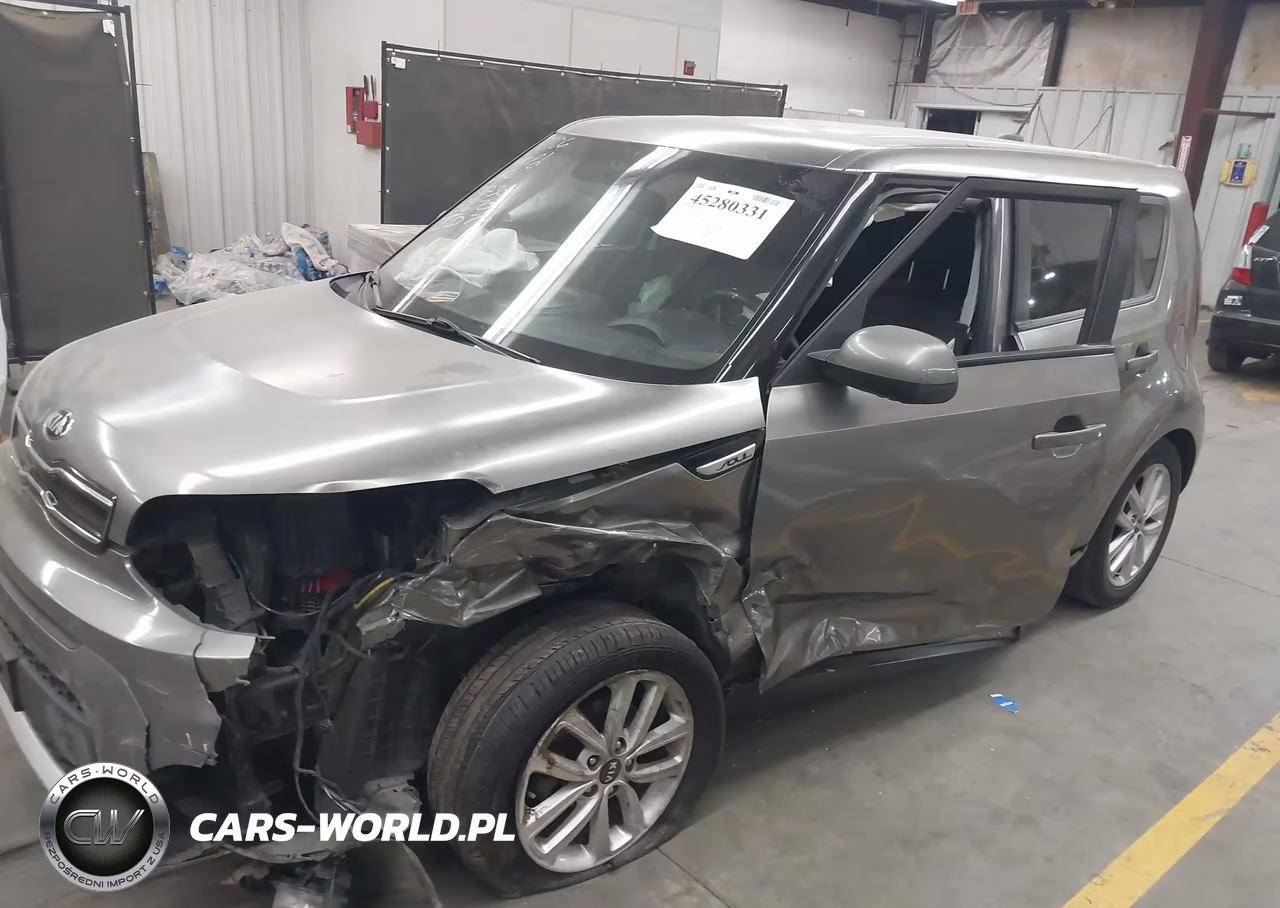 2018 Kia Soul + VIN:KNDJP3A57J7596700 - 6