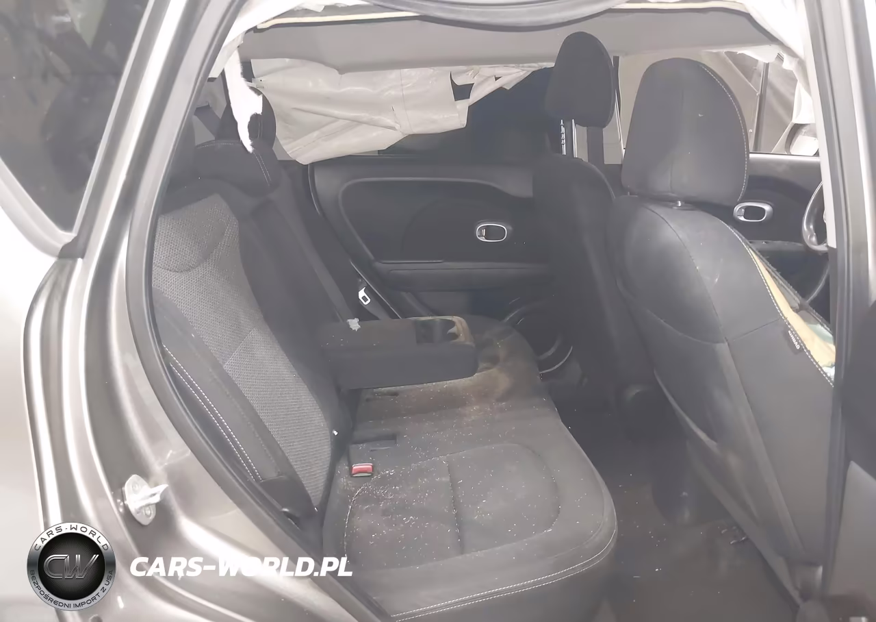 2018 Kia Soul + VIN:KNDJP3A57J7596700 - 8