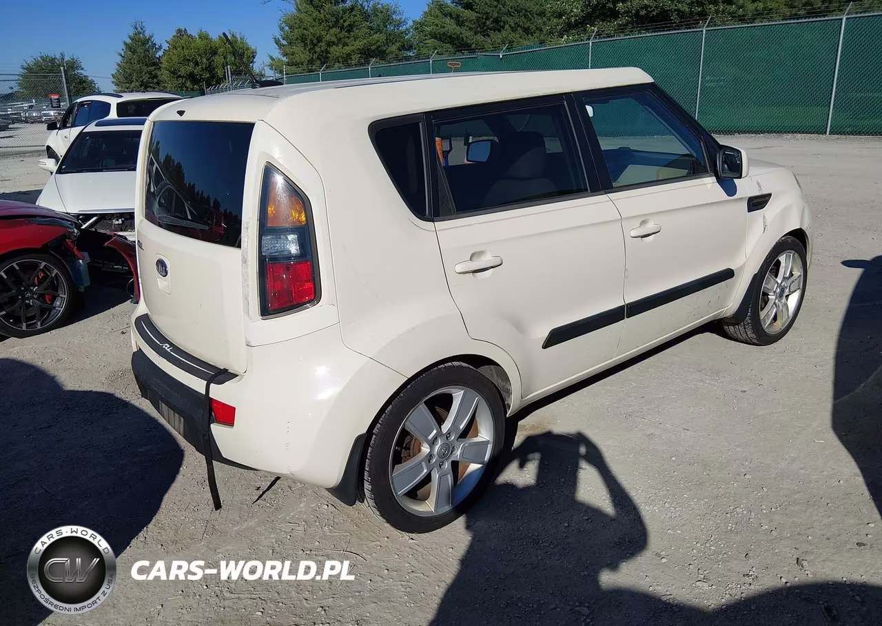 2011 Kia Soul ! VIN:KNDJT2A21B7718285 - 4