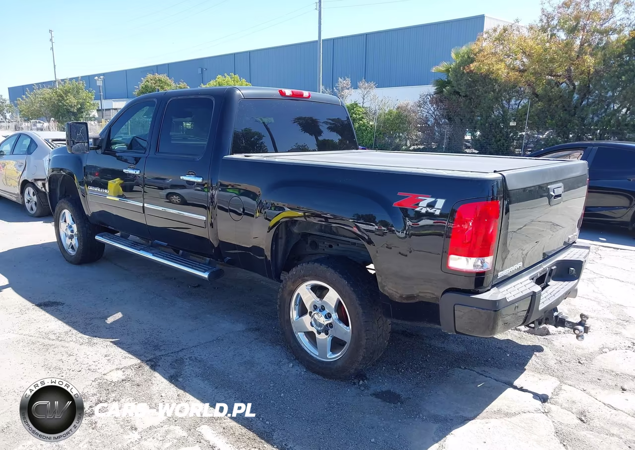 2013 GMC Sierra 2500Hd Denali VIN:1GT125E81DF227338 - 3