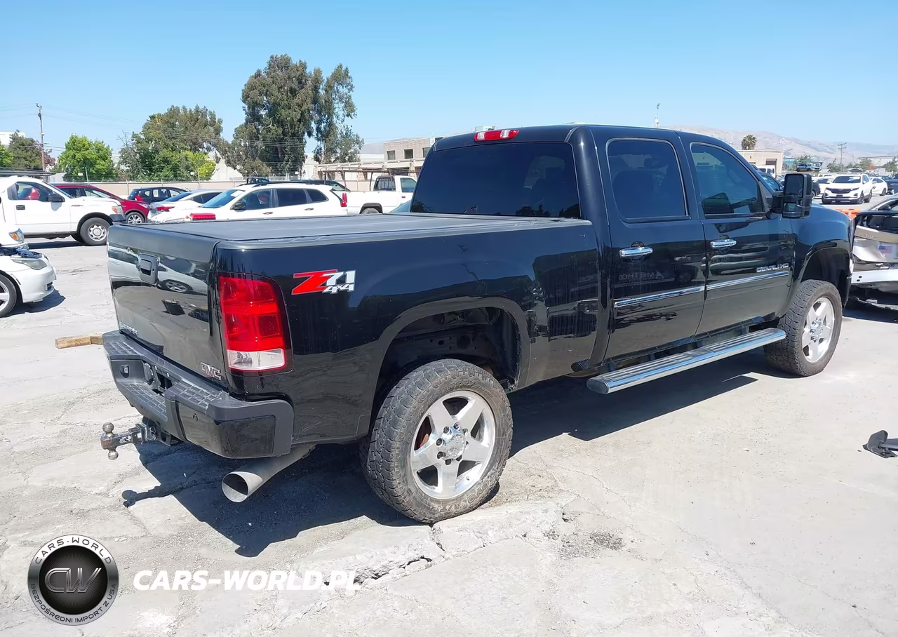 2013 GMC Sierra 2500Hd Denali VIN:1GT125E81DF227338 - 4
