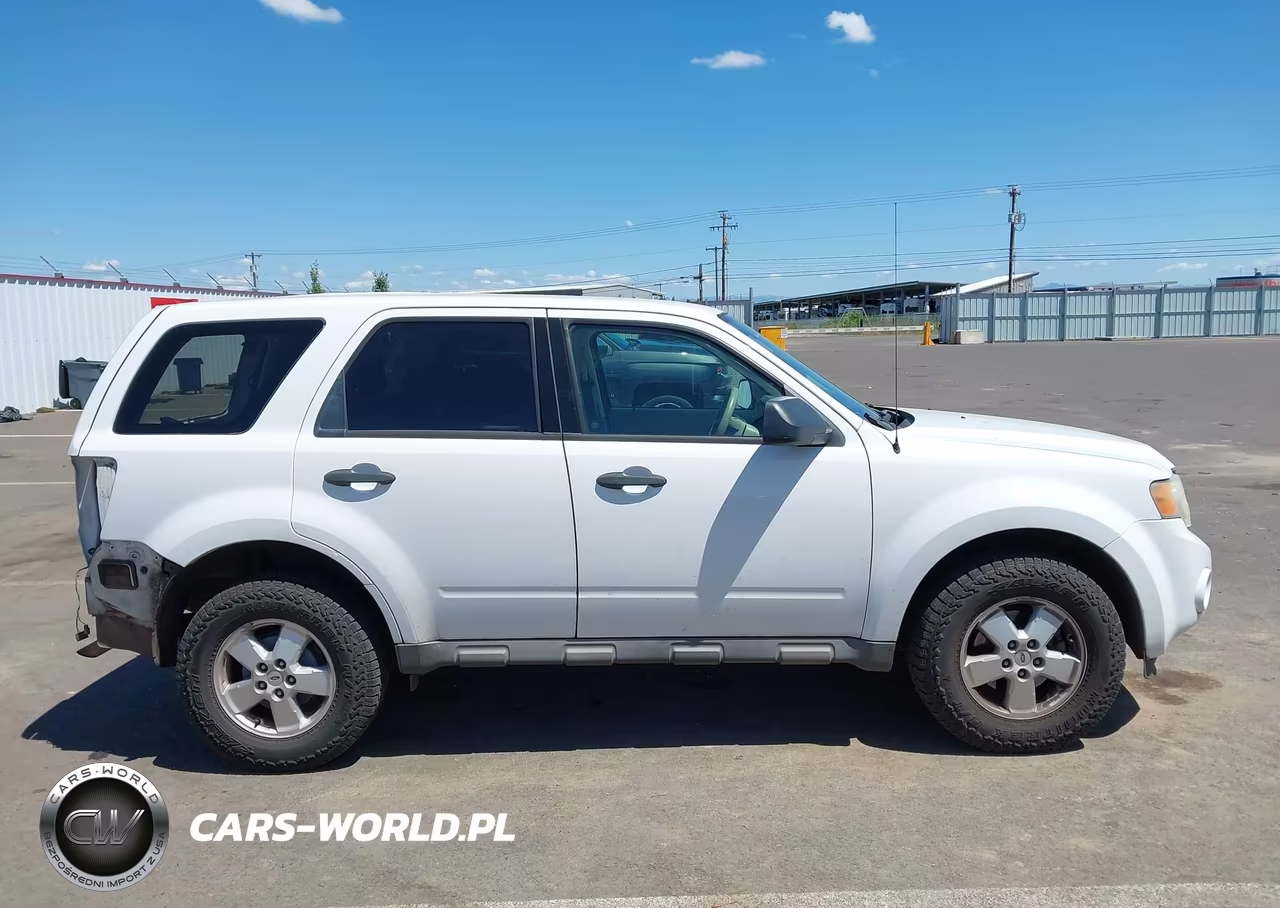 2009 Ford Escape Xls VIN:1FMCU92749KB70147 - 14