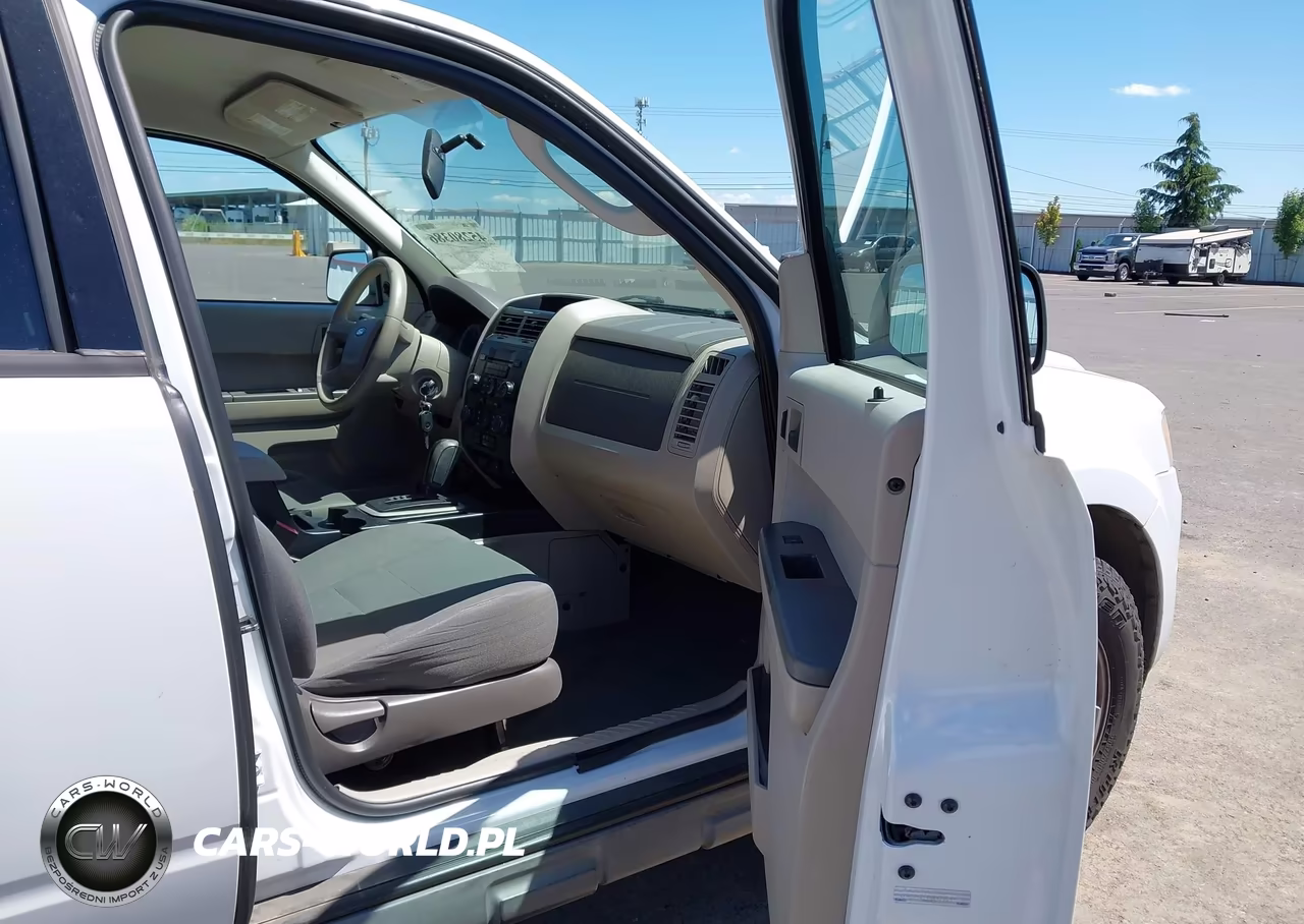 2009 Ford Escape Xls VIN:1FMCU92749KB70147 - 5
