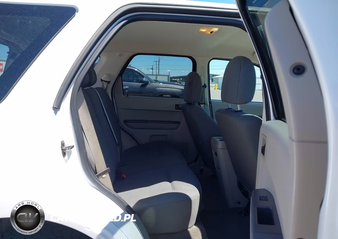 2009 Ford Escape Xls VIN:1FMCU92749KB70147 - 8