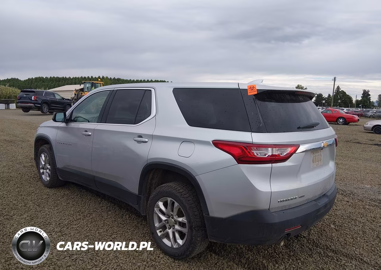 2018 Chevrolet Traverse Ls VIN:1GNEVFKWXJJ137395 - 3