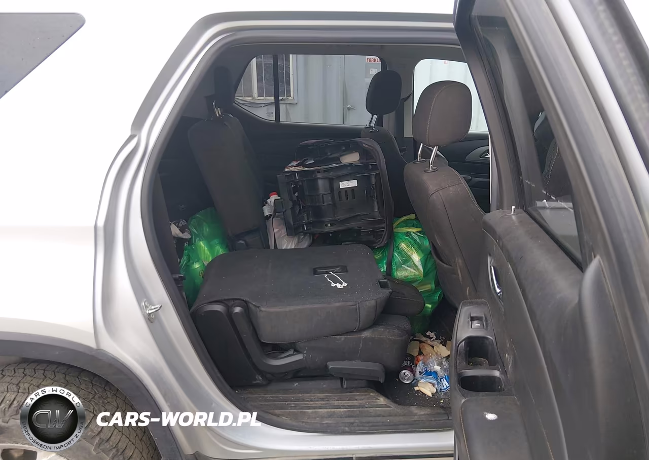 2018 Chevrolet Traverse Ls VIN:1GNEVFKWXJJ137395 - 8