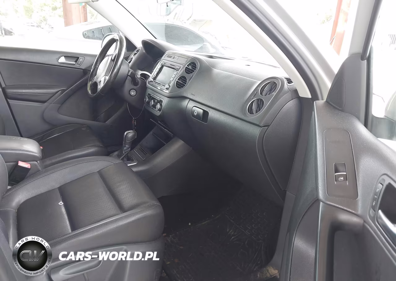 2012 Volkswagen Tiguan Se VIN:WVGAV7AX6CW519934 - 5