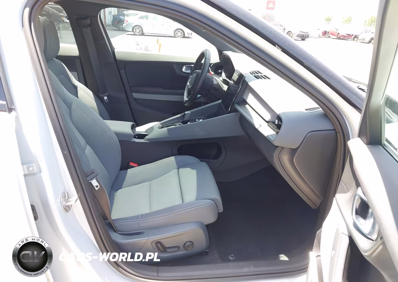 2023 Polestar 2 Long Range Dual Motor-Long Range Dual Motor Plus VIN:YSMED3KA9PL114349 - 5