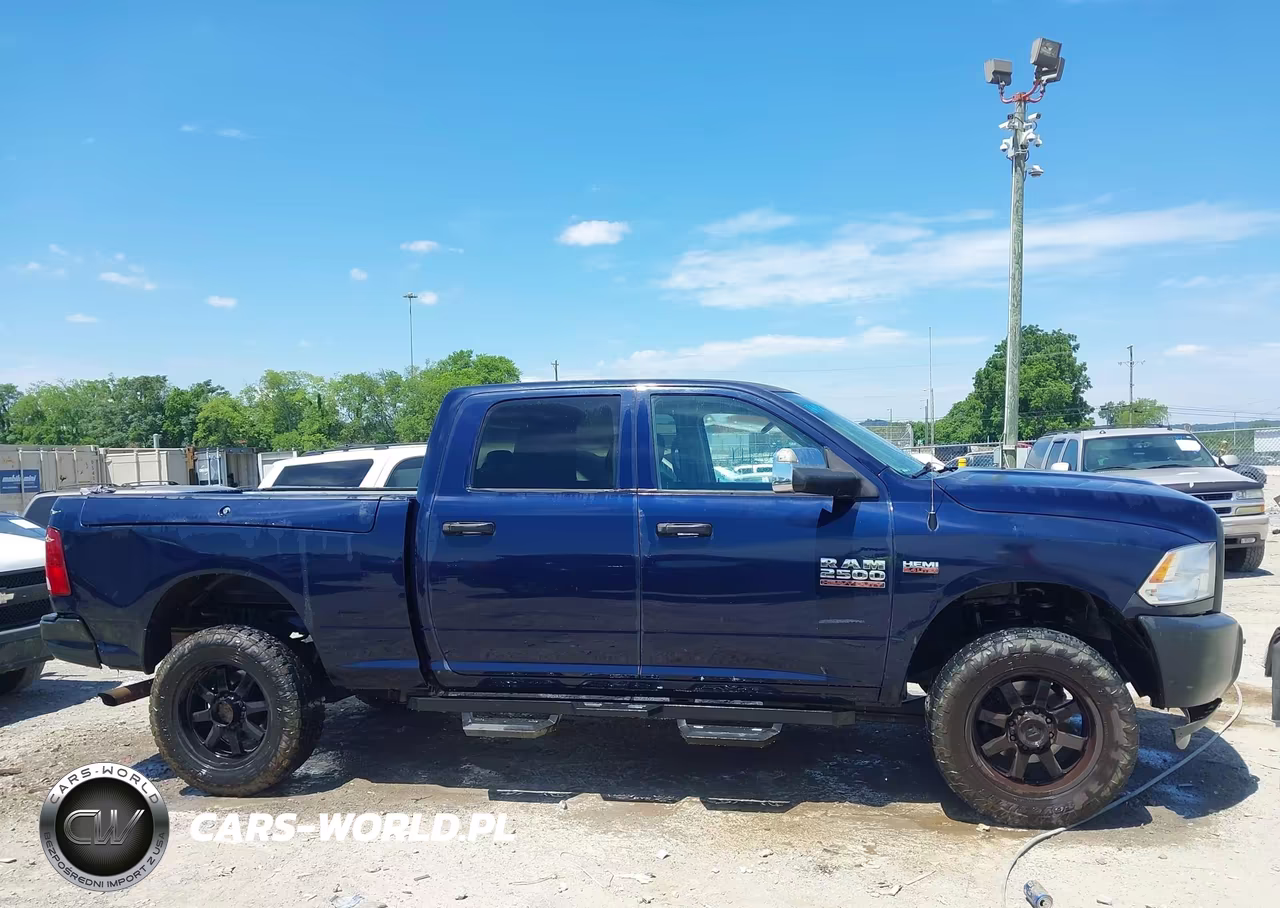 2016 Ram 2500 Tradesman VIN:3C6UR5CJ7GG231810 - 13