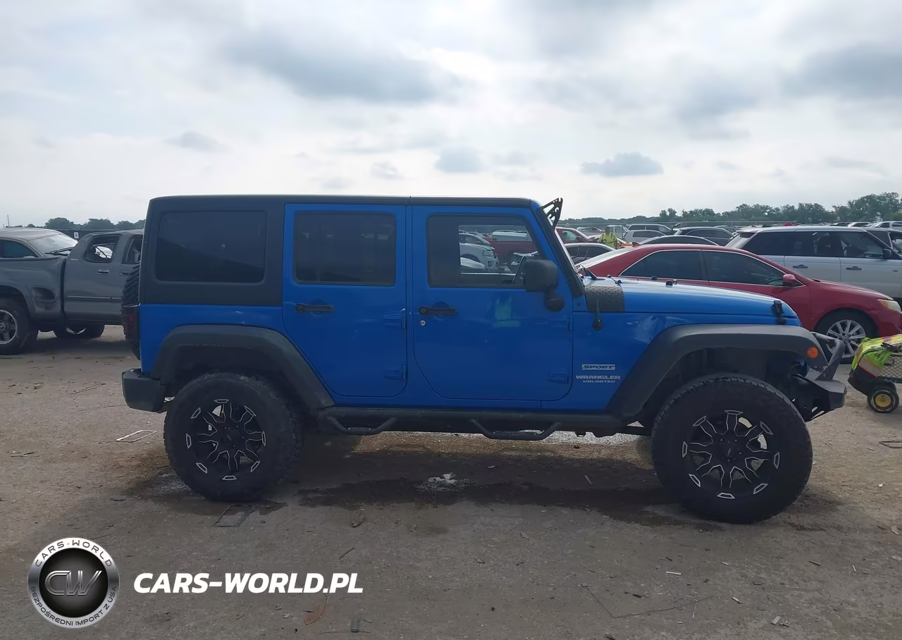 2011 Jeep Wrangler Unlimited Sport VIN:1J4BA3H11BL600915 - 13