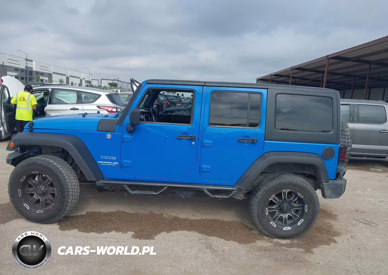 2011 Jeep Wrangler Unlimited Sport VIN:1J4BA3H11BL600915 - 14