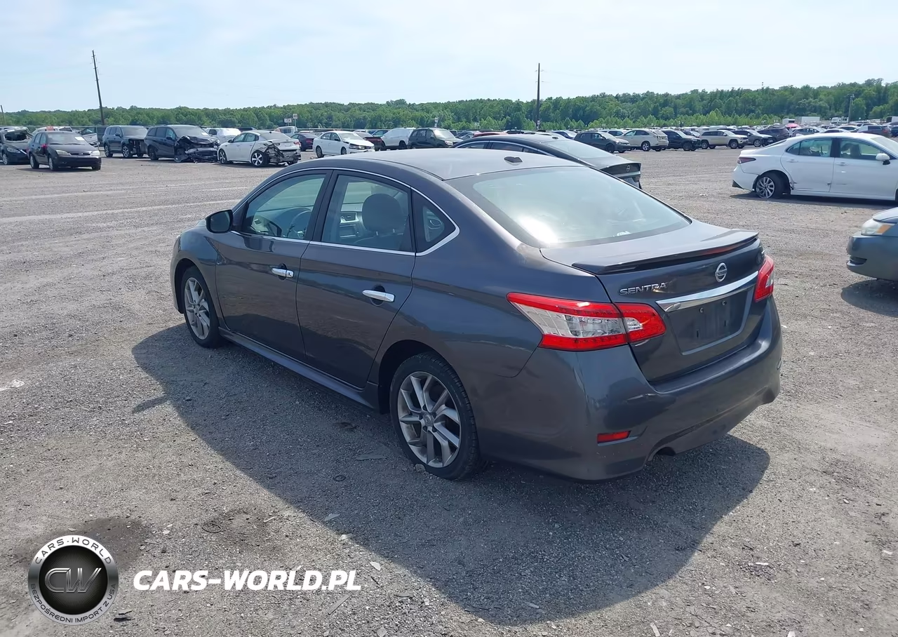 2015 Nissan Sentra Sr VIN:3N1AB7AP8FY230292 - 3