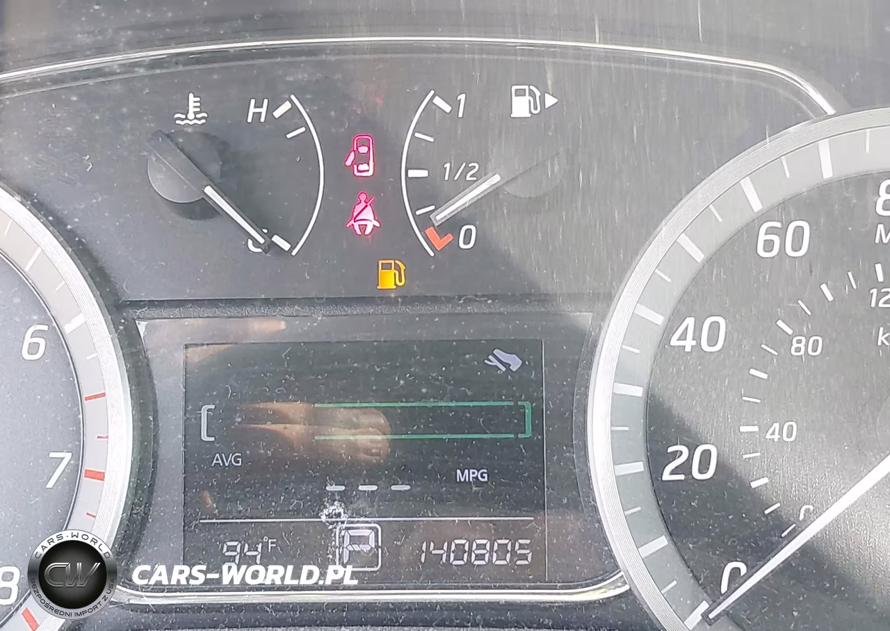 2015 Nissan Sentra Sr VIN:3N1AB7AP8FY230292 - 7