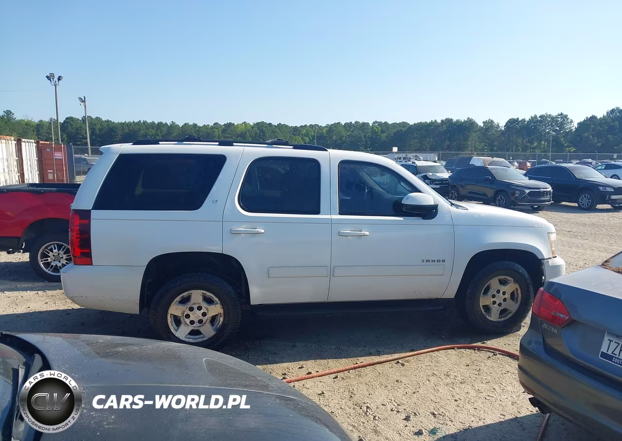 2011 Chevrolet Tahoe Lt VIN:1GNSCBE02BR247837 - 13