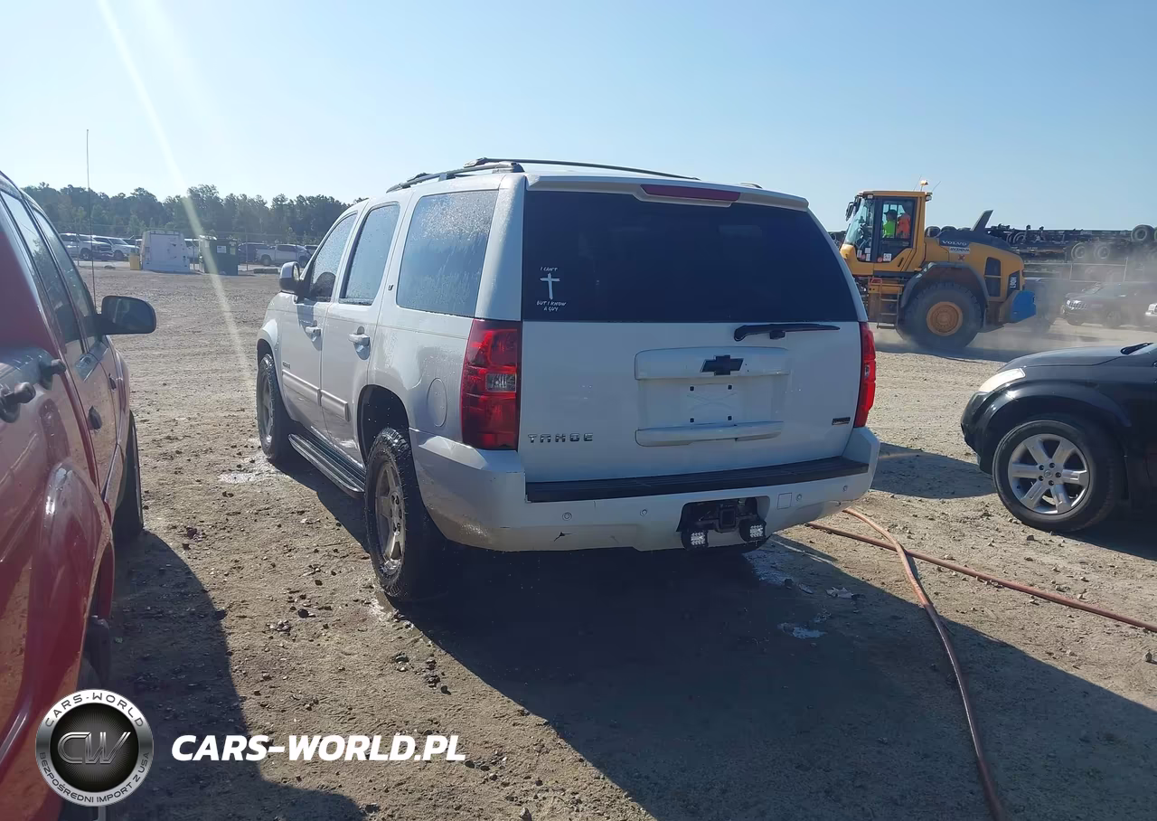2011 Chevrolet Tahoe Lt VIN:1GNSCBE02BR247837 - 3