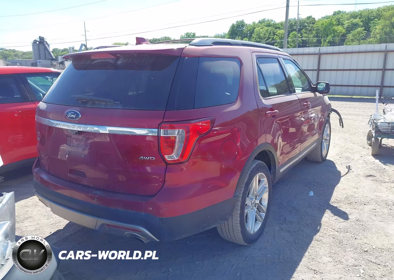 2017 Ford Explorer Xlt VIN:1FM5K8D83HGB91040 - 4