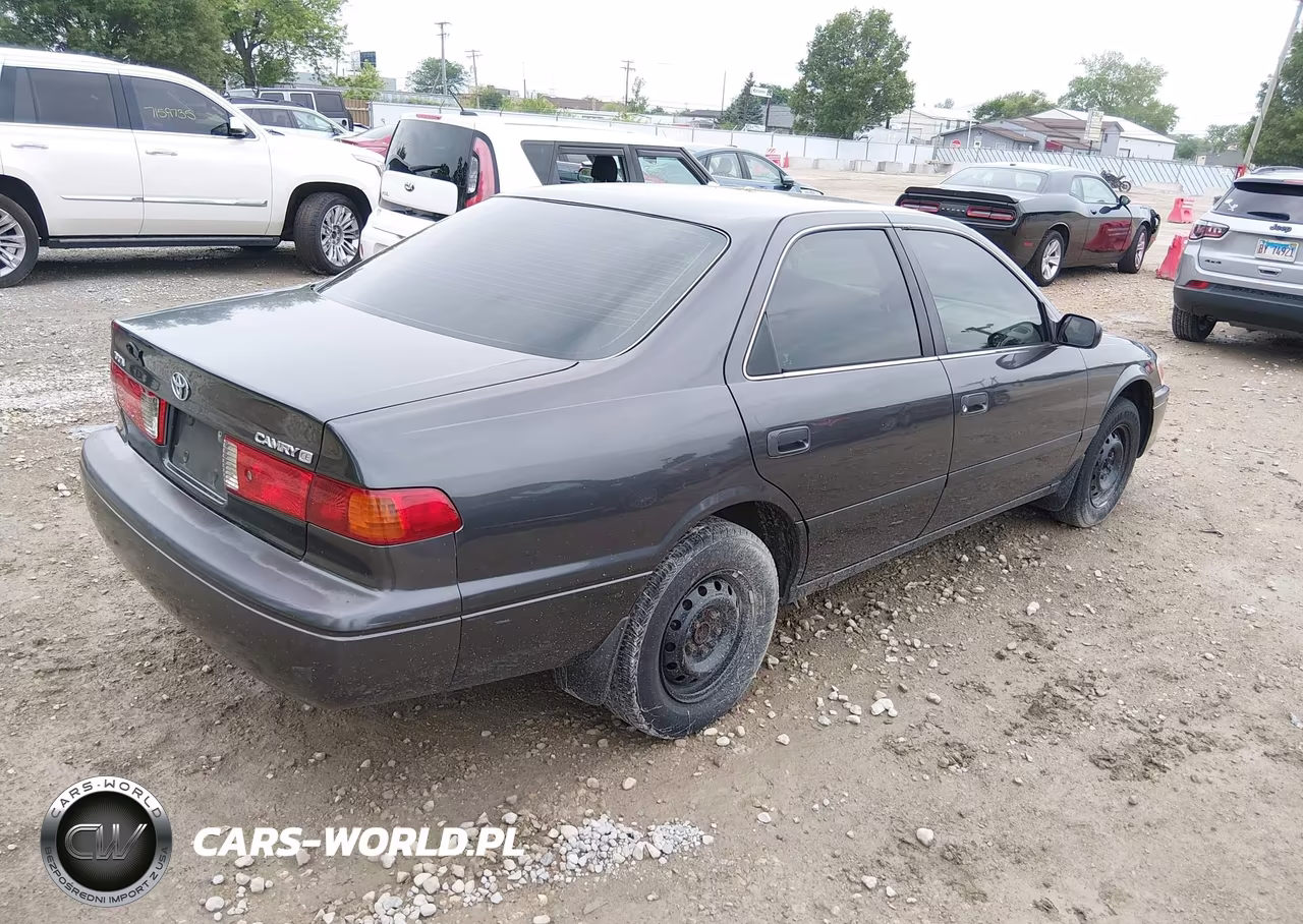 2000 Toyota Camry Ce VIN:4T1BG22K5YU735765 - 4