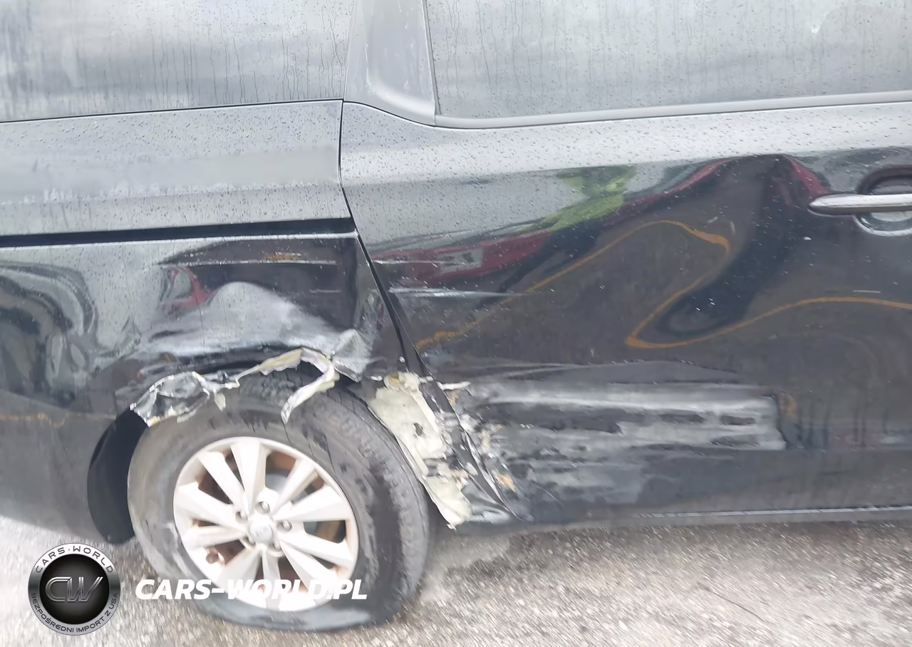 2015 Kia Sedona Lx VIN:KNDMB5C13F6042617 - 6