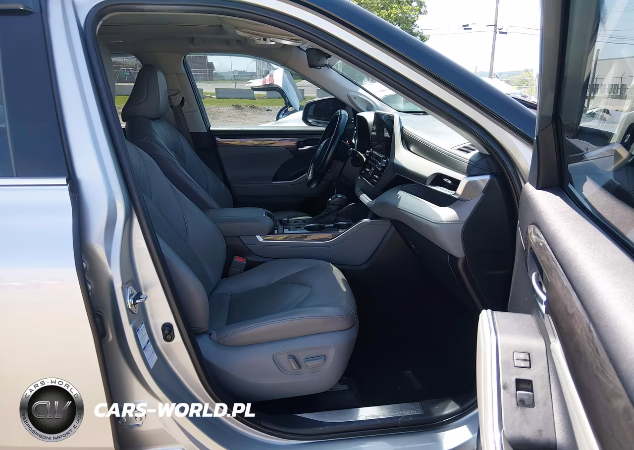 2020 Toyota Highlander Platinum VIN:5TDFZRBH5LS000133 - 5