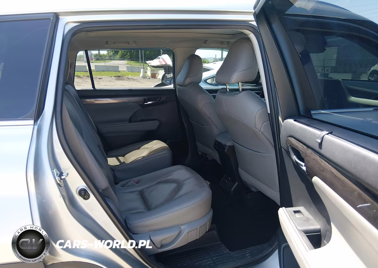2020 Toyota Highlander Platinum VIN:5TDFZRBH5LS000133 - 8