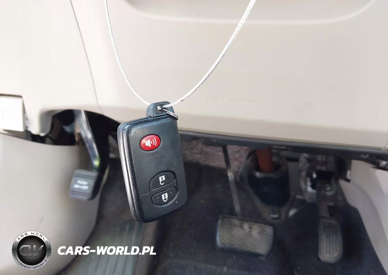 2014 Toyota Prius V Five VIN:JTDZN3EU5E3357590 - 11