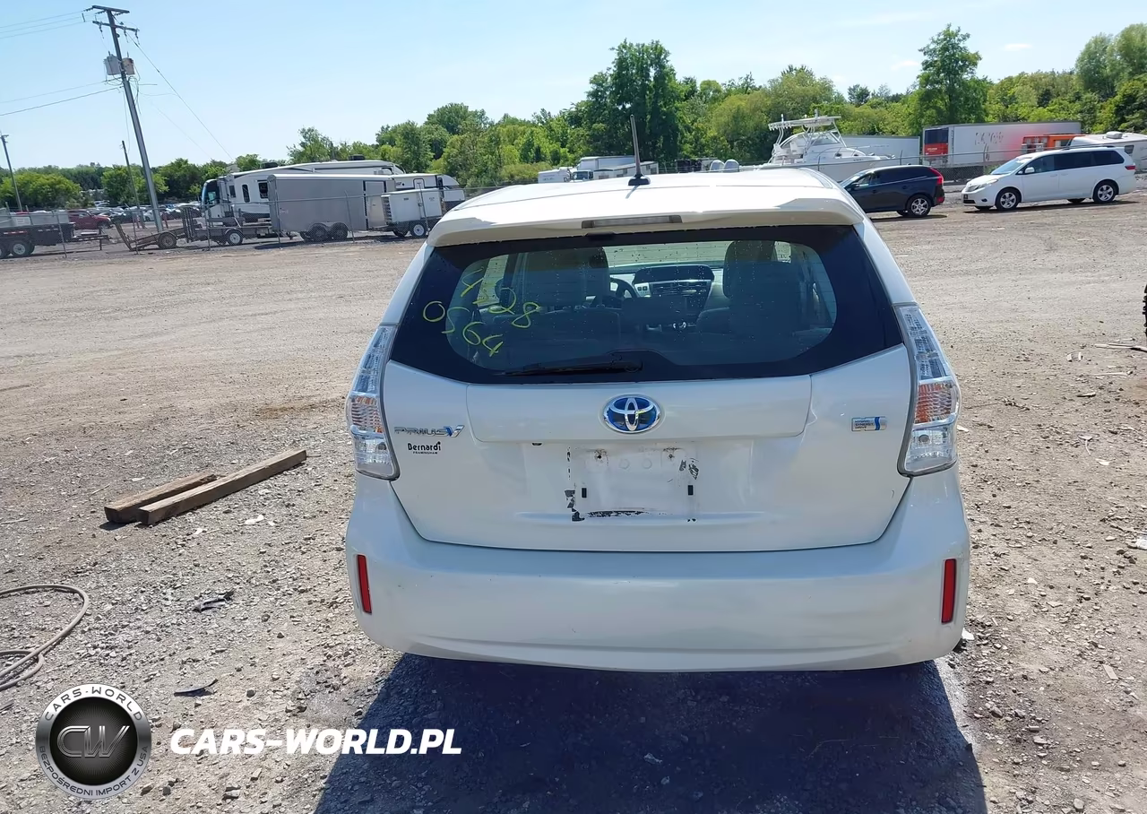 2014 Toyota Prius V Five VIN:JTDZN3EU5E3357590 - 16