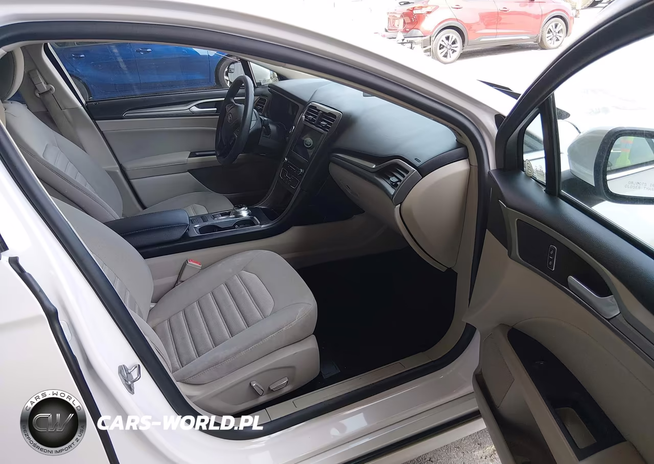 2018 Ford Fusion Se VIN:3FA6P0H74JR192070 - 5