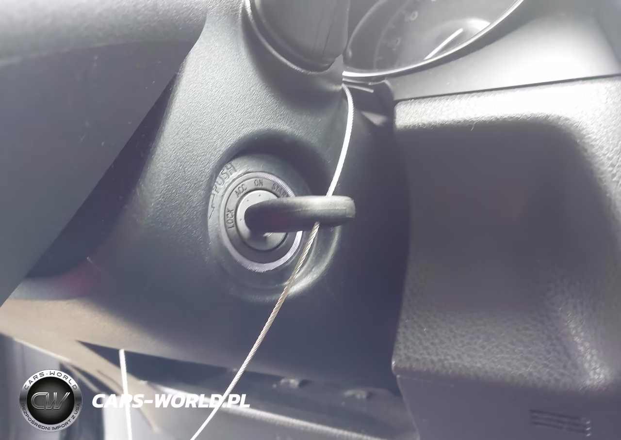 TOYOTA CAMRY VIN:4T1B11HK2KU751268 - 11