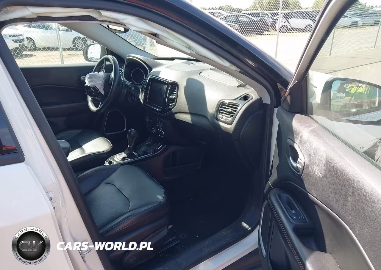 2019 Jeep Compass Limited 4X4 VIN:3C4NJDCB2KT748360 - 5