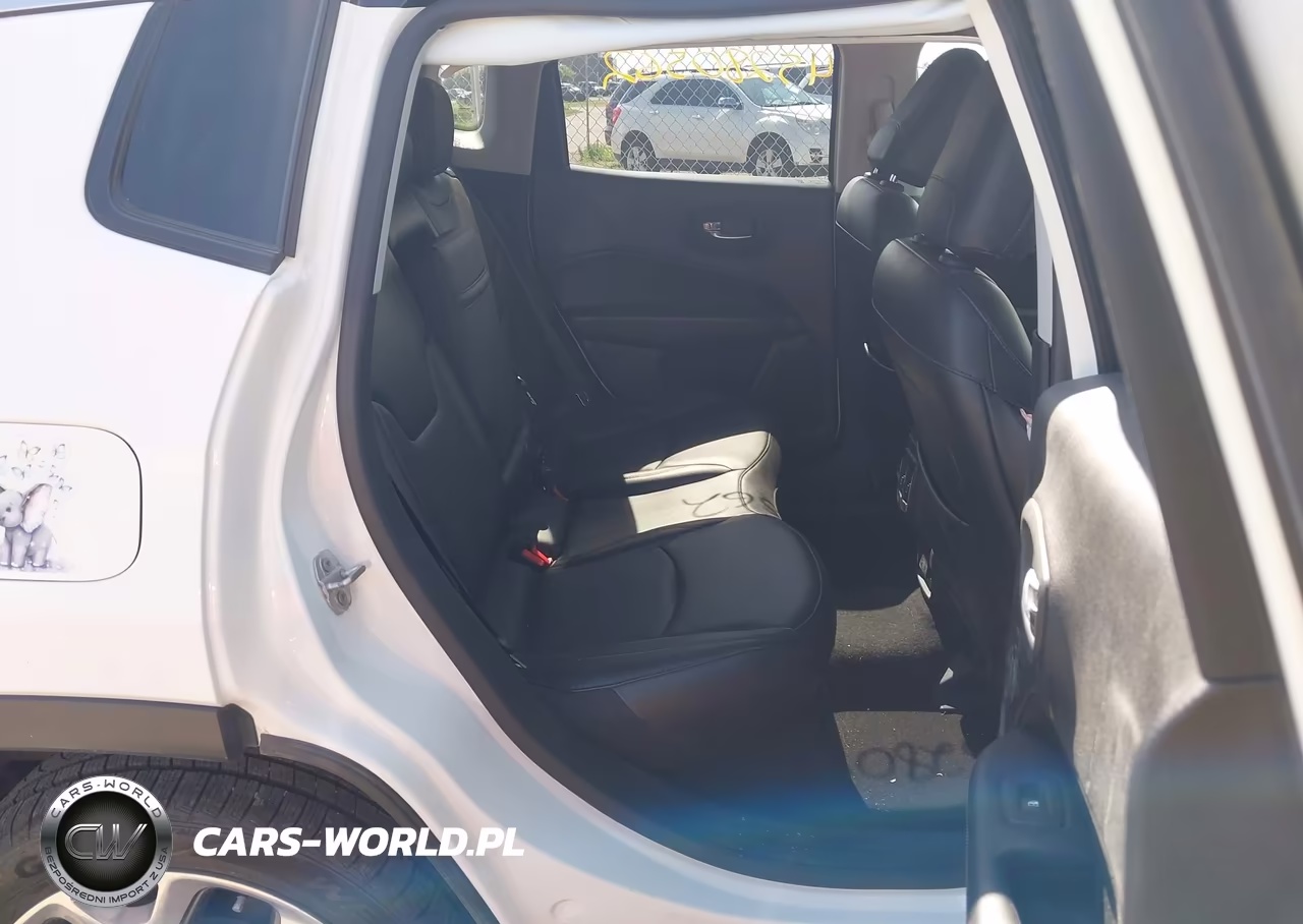 2019 Jeep Compass Limited 4X4 VIN:3C4NJDCB2KT748360 - 8