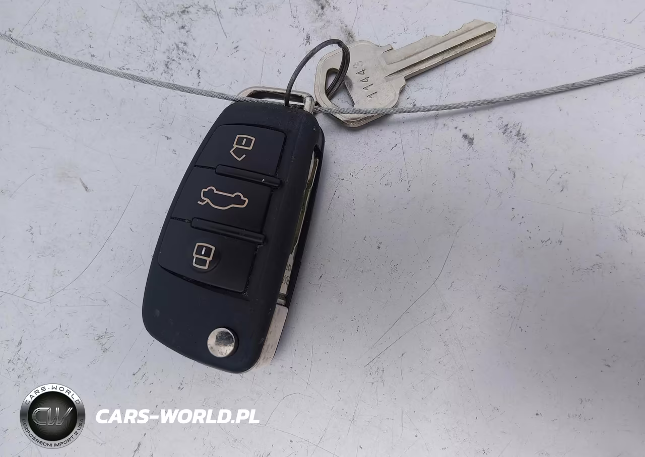 2018 Audi A3 2.0T Premium-2.0T Tech Premium VIN:WAUAUGFF8J1022284 - 11