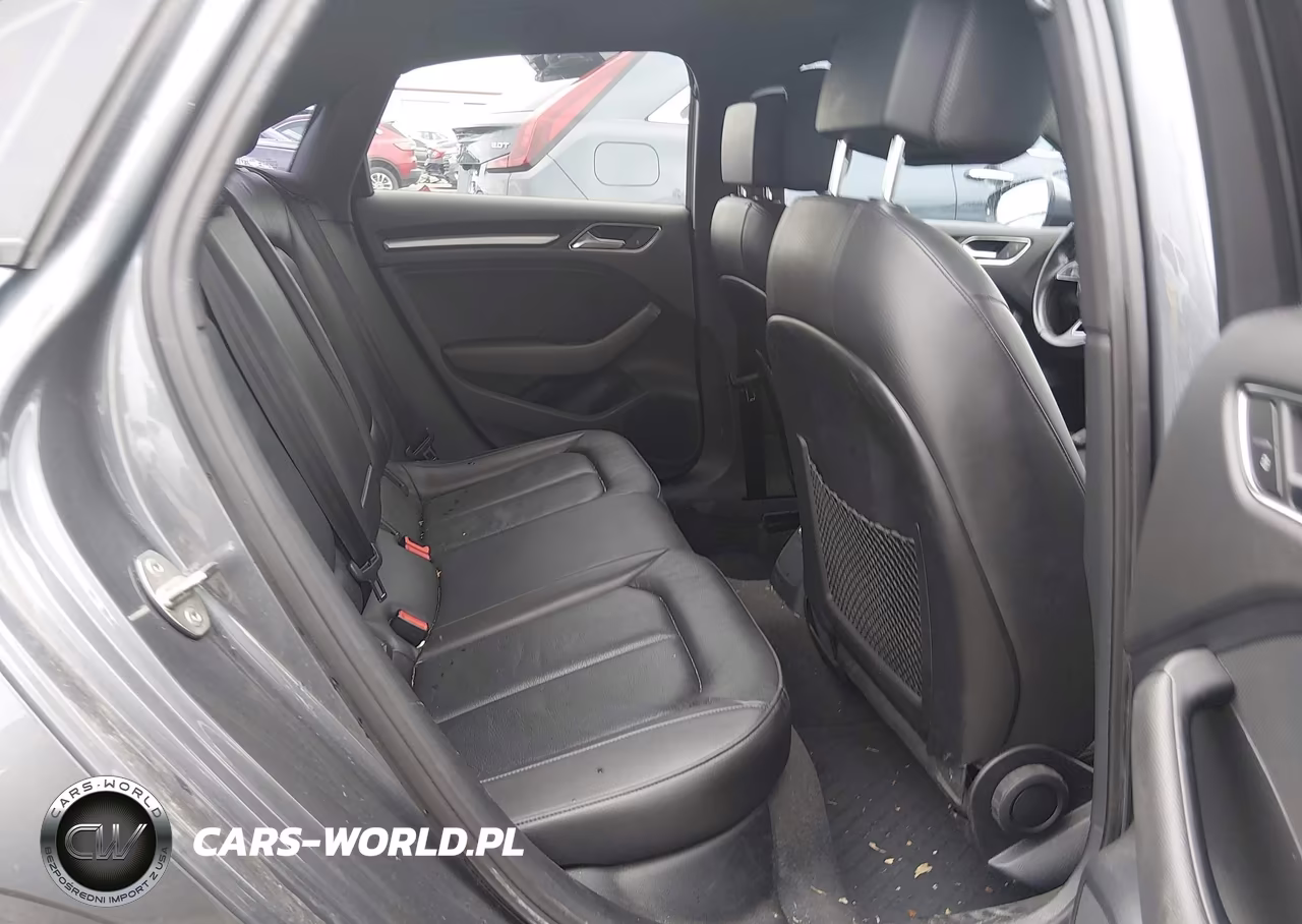 2018 Audi A3 2.0T Premium-2.0T Tech Premium VIN:WAUAUGFF8J1022284 - 8