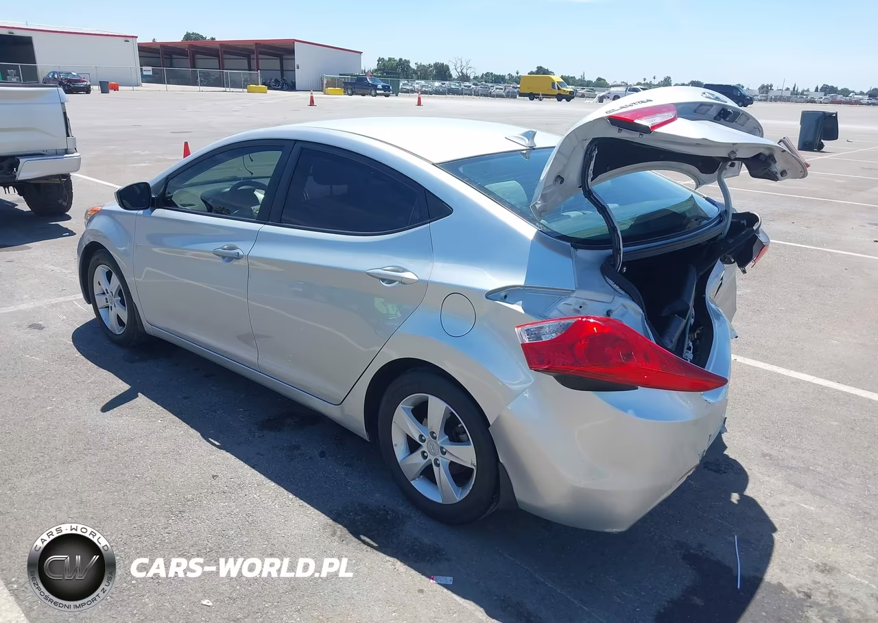 2013 Hyundai Elantra Gls VIN:KMHDH4AE4DU949847 - 3