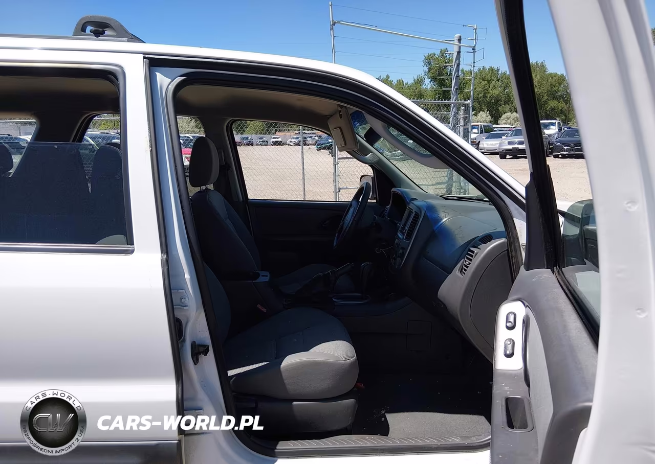 2005 Ford Escape Xlt VIN:1FMYU93105KA20157 - 5