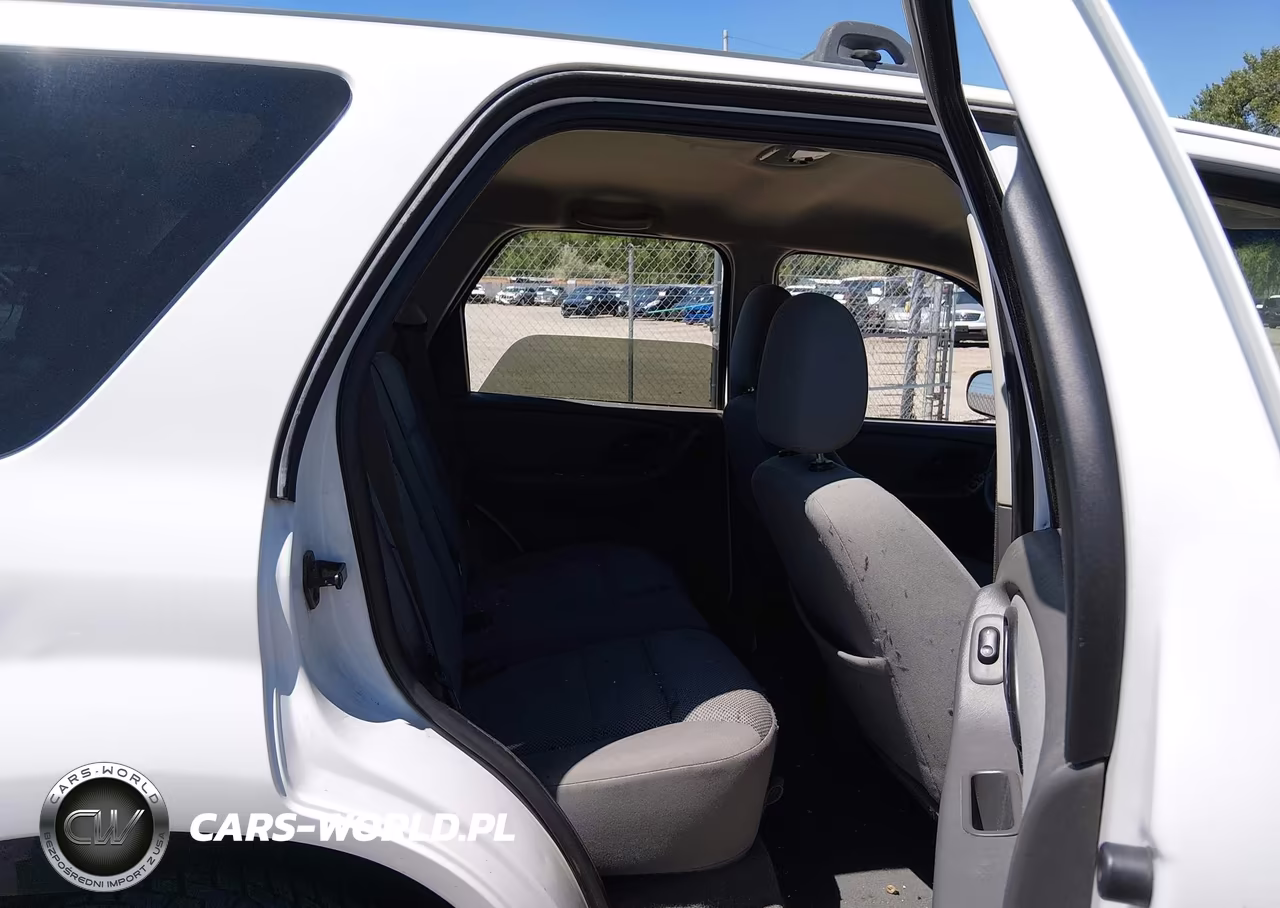 2005 Ford Escape Xlt VIN:1FMYU93105KA20157 - 8
