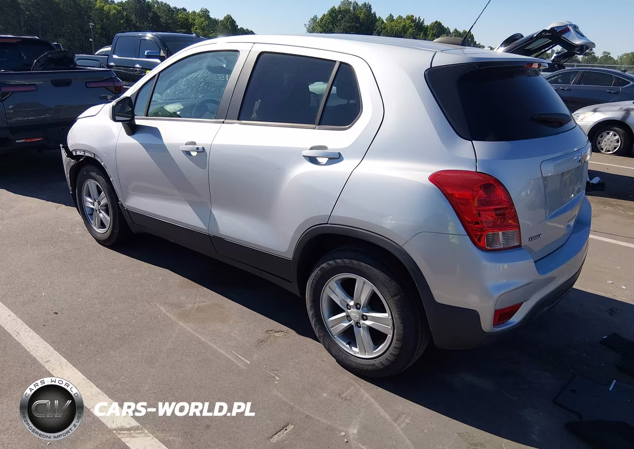 2020 Chevrolet Trax Fwd Ls VIN:3GNCJKSB2LL296979 - 3