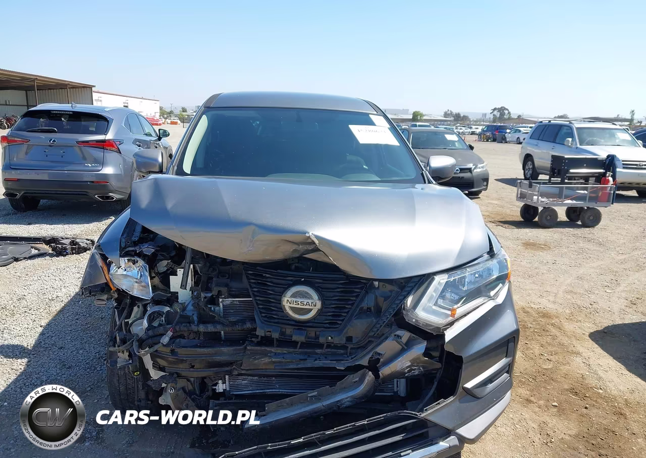 2018 Nissan Rogue S VIN:KNMAT2MT2JP583191 - 12