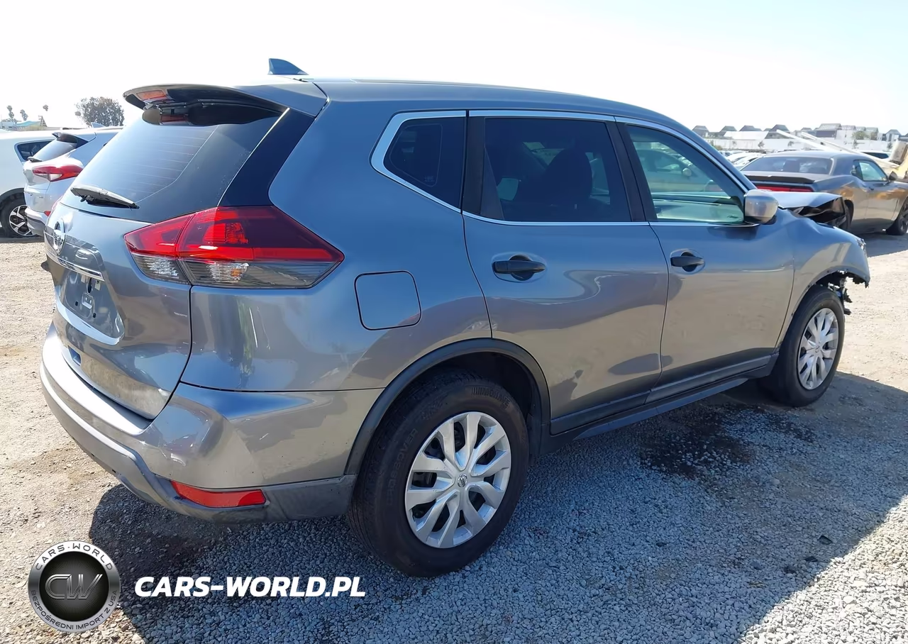 2018 Nissan Rogue S VIN:KNMAT2MT2JP583191 - 4