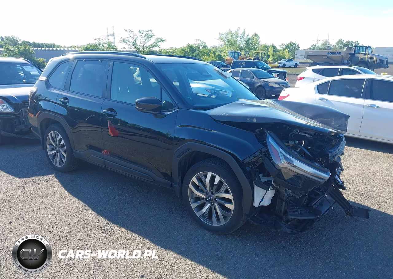 2025 Subaru Forester Touring – zdjęcie 1 z 17
