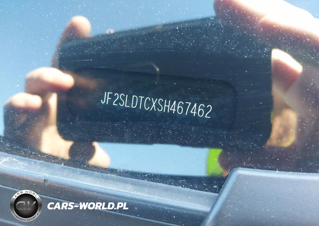 2025 Subaru Forester Touring VIN:JF2SLDTCXSH467462 - 17
