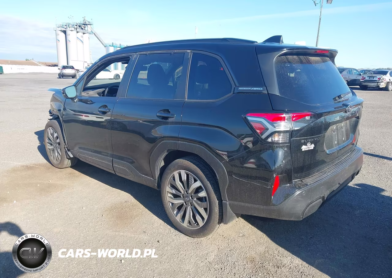 2025 Subaru Forester Touring VIN:JF2SLDTCXSH467462 - 3