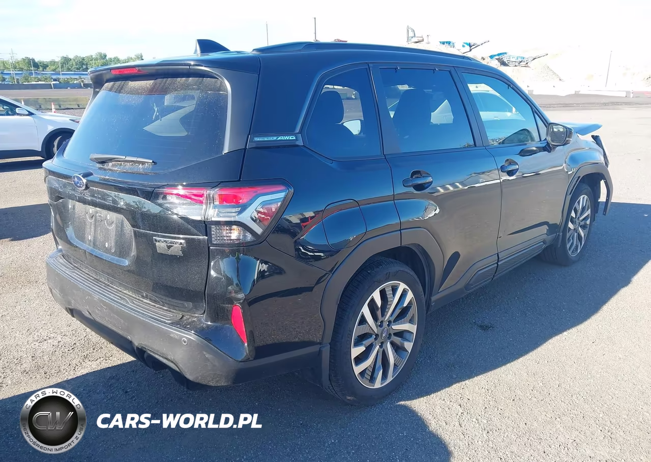 2025 Subaru Forester Touring VIN:JF2SLDTCXSH467462 - 4