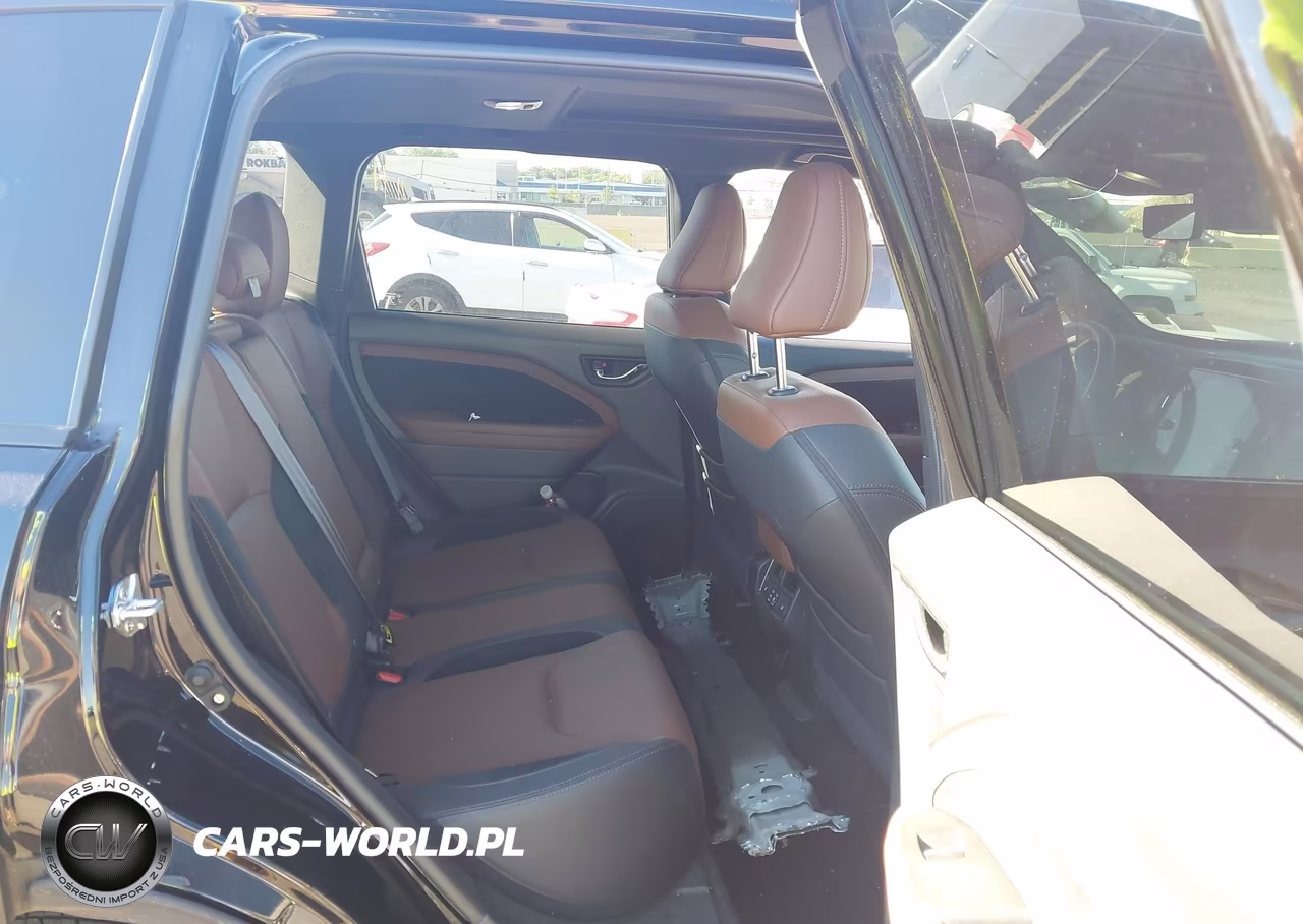 2025 Subaru Forester Touring VIN:JF2SLDTCXSH467462 - 8